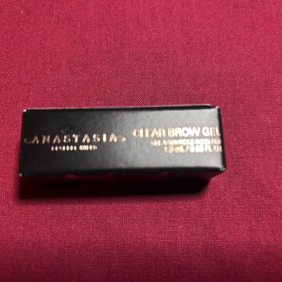 Anastasia Beverly Hills 3 Piece Makeup Set for Brows and Lips - Picture 4 of 5